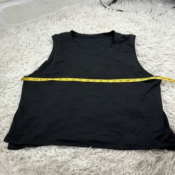 Lululemon Train to Be Tank *Camo Dot Camo Black - Picture 2 of 6